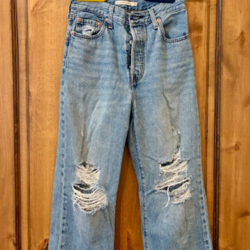 Levi's Premium Ribcage Straight Ankle Pants Size 25
